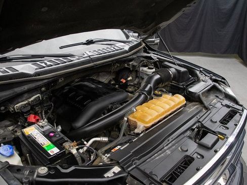 Used 2015 Ford F150 XLT w/ Equipment Group 302A Luxury image 29