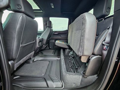 Used 2024 GMC Sierra 1500 AT4 w/ Technology Package image 36