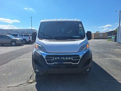Used 2025 RAM ProMaster 2500 w/ U-Haul Equipment Group FWD image 9