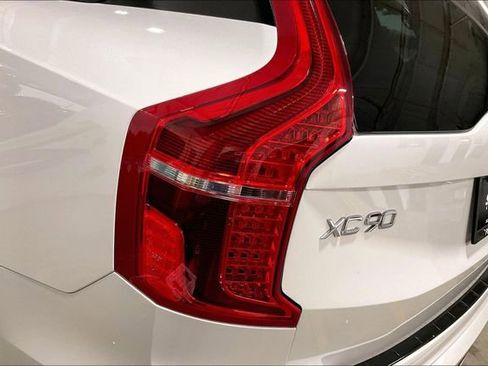 Certified 2023 Volvo XC90 T8 Ultimate w/ Lounge Package image 32