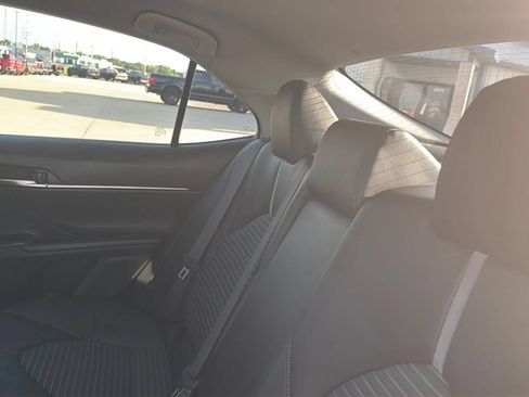 Used 2022 Toyota Camry SE FWD image 42