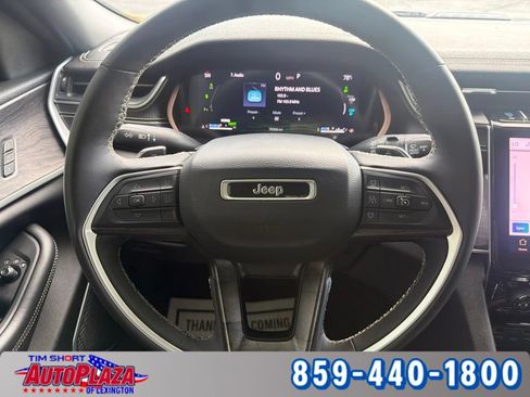 Used 2024 Jeep Grand Cherokee Limited 4xe AWD/4WD image 2