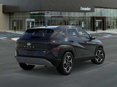 New 2026 Hyundai Kona Limited FWD image 4
