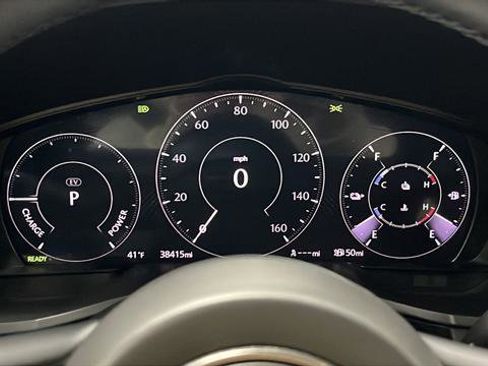 Used 2024 MAZDA CX-90 Plug-In Hybrid w/ Preferred AWD/4WD image 17