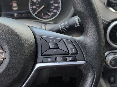 Used 2025 Nissan Sentra SV FWD image 21