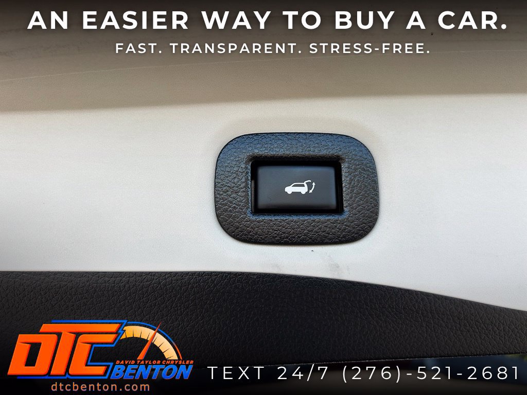 Used 2020 Nissan Rogue SV w/ Premium Package FWD image 26