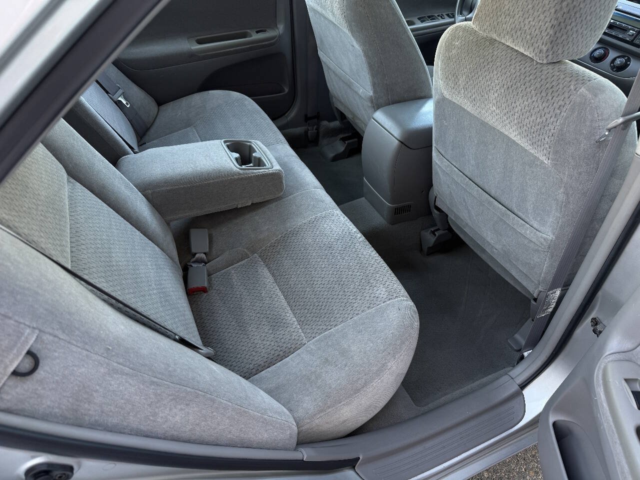 Used 2003 Toyota Camry LE FWD image 25
