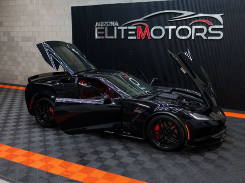 Used 2019 Chevrolet Corvette Z06 w/ Z07 Performance Package RWD image 15