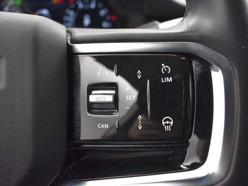 Used 2021 Land Rover Range Rover Evoque SE image 11