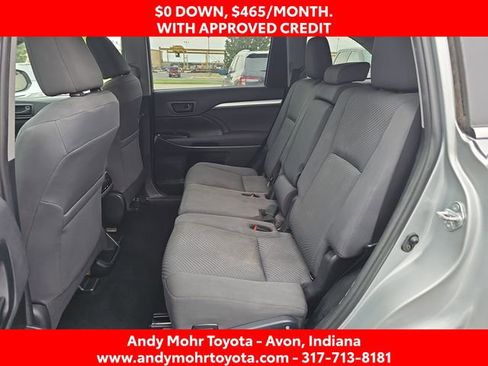 Used 2019 Toyota Highlander LE FWD image 11