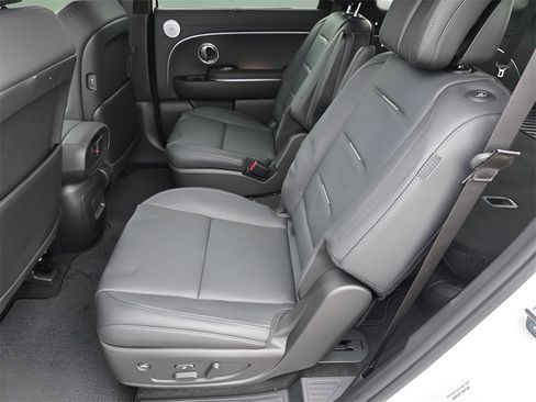 New 2026 Hyundai Palisade Calligraphy image 11