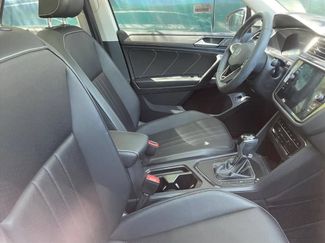 Used 2023 Volkswagen Tiguan SE w/ Panoramic Sunroof Package FWD video 2