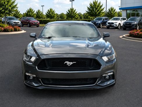 Used 2016 Ford Mustang GT RWD image 8