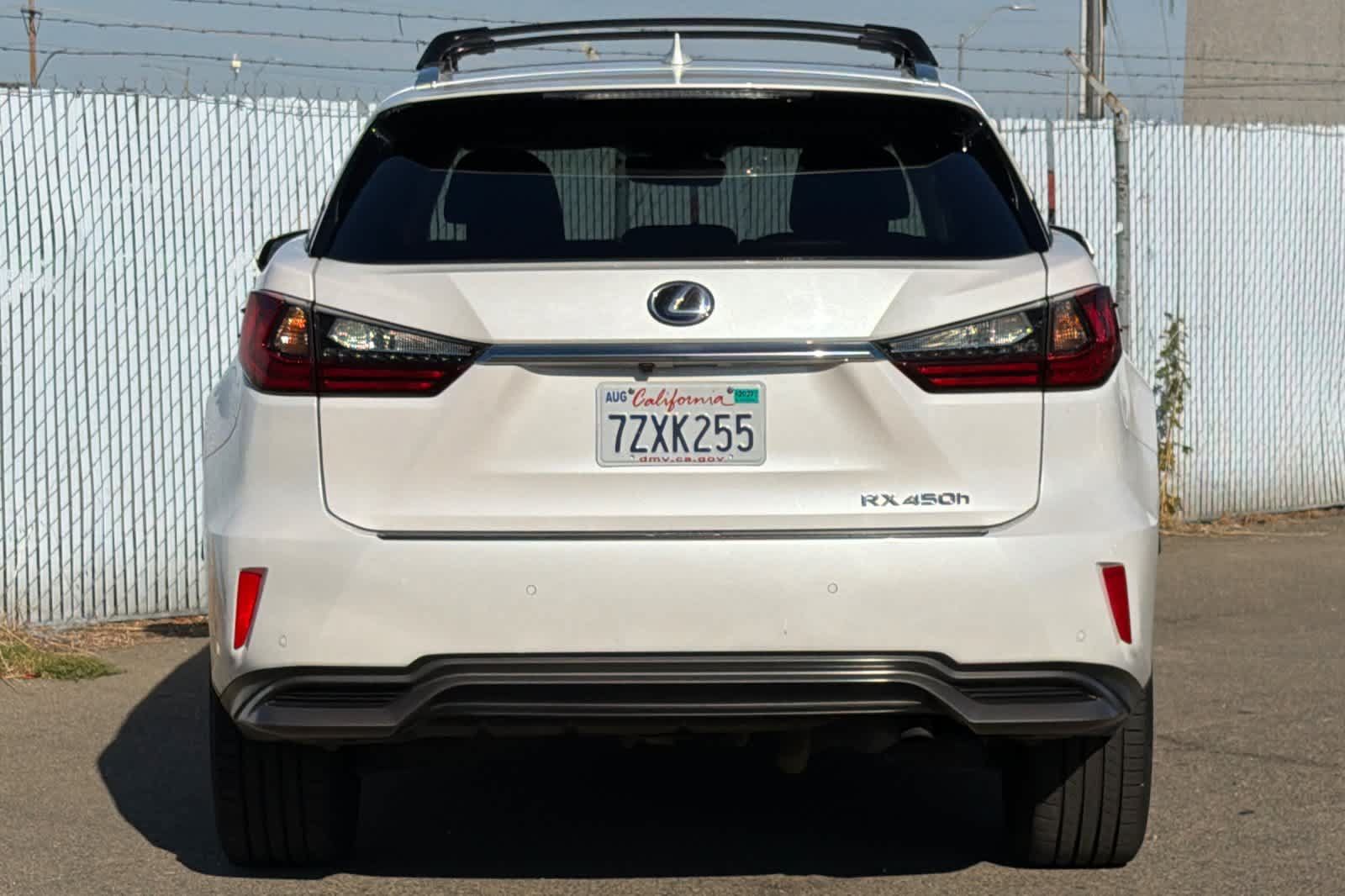 Used 2017 Lexus RX 450h AWD w/ Cold Weather Package image 4