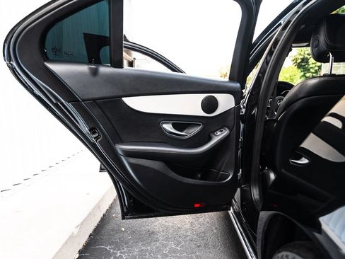 Used 2019 Mercedes-Benz C 300 Sedan w/ Premium Package image 19