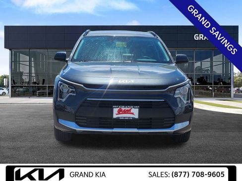 New 2026 Kia Niro LX FWD image 3