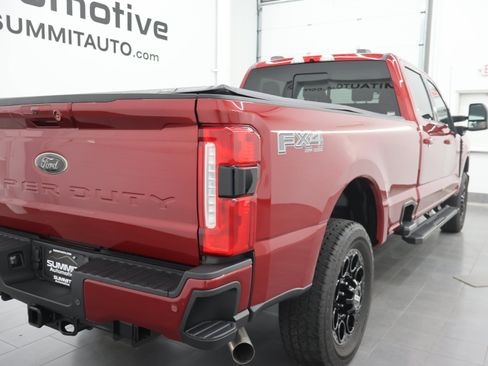 Used 2025 Ford F250 XLT w/ Black Appearance Package AWD/4WD image 4
