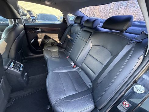 Used 2017 Kia Cadenza Premium w/ Luxury Package image 13