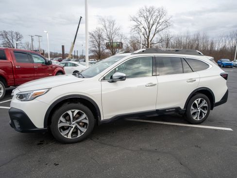 Used 2021 Subaru Outback Touring w/ Popular Package #2 image 3