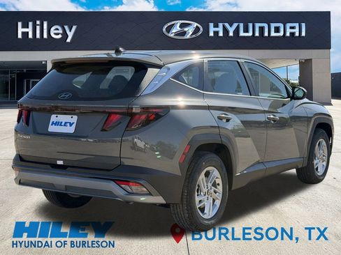 New 2026 Hyundai Tucson SE image 4