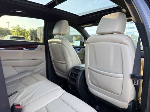 Used 2019 Cadillac XT5 Luxury FWD image 17