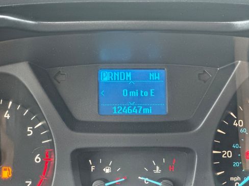 Used 2019 Ford Transit 250 148 Medium Roof image 18