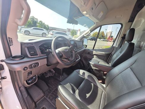 Used 2025 Ford Transit 250 148 Medium Roof Extended AWD w/ Exterior Upgrade Package image 9