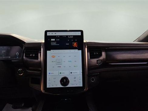 Used 2022 Ford Expedition Max King Ranch image 11