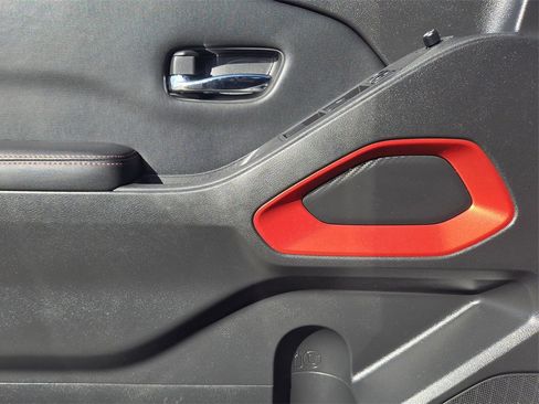 Used 2023 Nissan Frontier Pro-X w/ Pro Convenience Package image 20