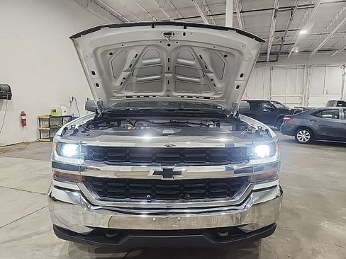 Used 2017 Chevrolet Silverado 1500 W/T w/ Trailering Package AWD/4WD image 33