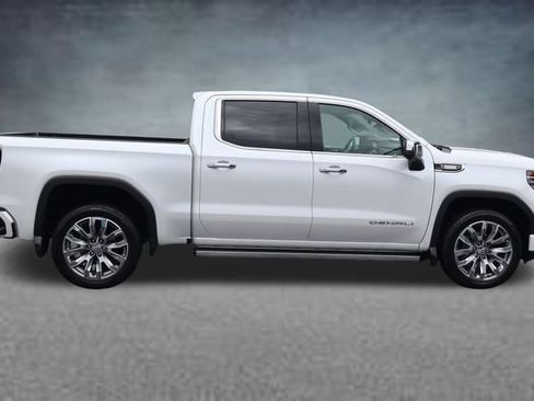 Used 2023 GMC Sierra 1500 Denali w/ Denali Reserve Package AWD/4WD image 2