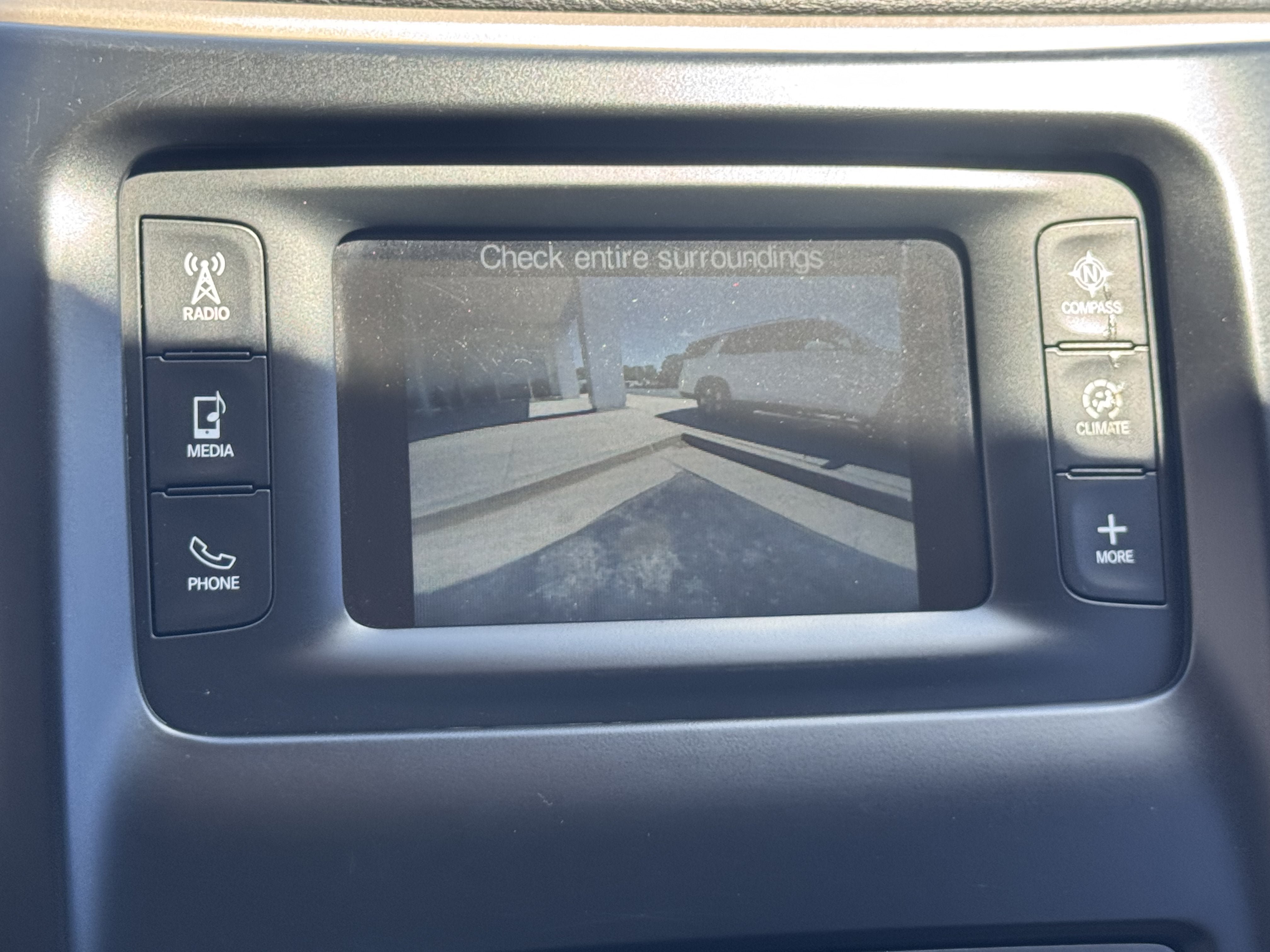 Used 2017 Jeep Cherokee Latitude FWD image 25