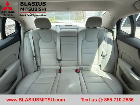 Used 2019 Volvo S60 T5 Momentum w/ Multimedia Package FWD image 56