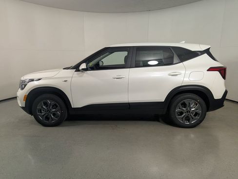 New 2026 Kia Seltos LX image 4