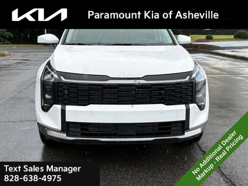 New 2026 Kia Sportage LX AWD/4WD image 2