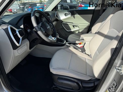 Certified 2022 Kia Soul LX image 10