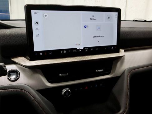 Certified 2025 Ford Explorer Active image 33