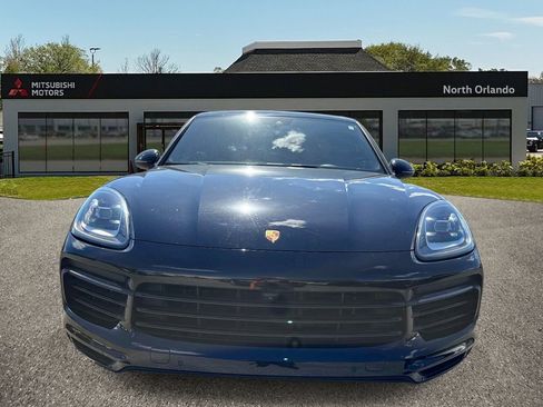 Used 2022 Porsche Cayenne Platinum Edition image 8