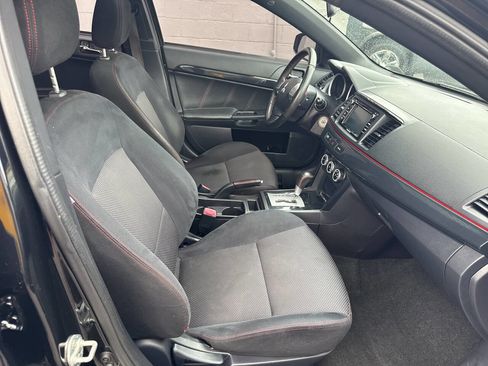 Used 2017 Mitsubishi Lancer LE FWD image 23