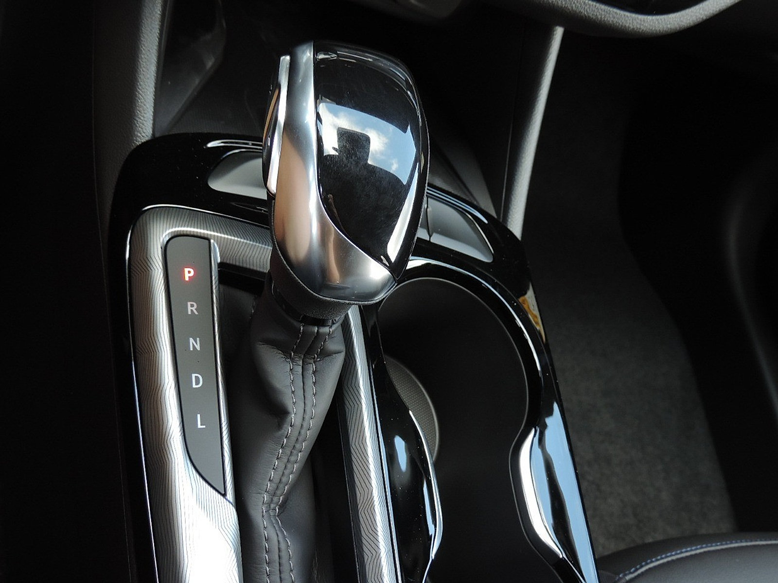 New 2026 Buick Envista Sport Touring w/ Convenience I Package FWD image 19