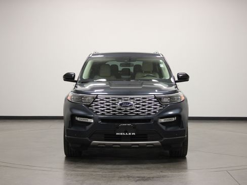 Used 2022 Ford Explorer Platinum w/ Class IV Trailer Tow Package AWD/4WD image 3