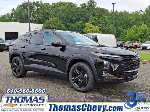 New 2026 Chevrolet Trax ACTIV w/ Driver Confidence Package FWD image 1