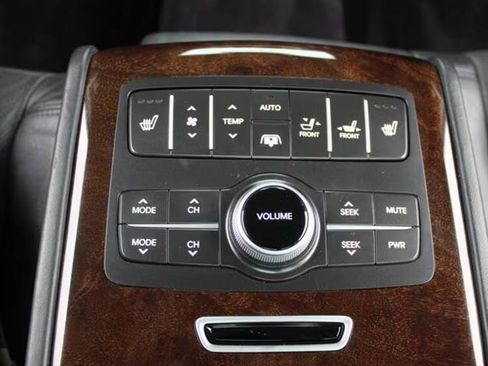 Used 2012 Hyundai Equus Signature image 13