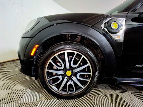 Used 2019 MINI Cooper Countryman SE w/ Signature Upholstery Package image 8