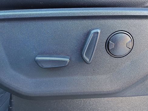 New 2026 Ford F250 Lariat w/ FX4 Off-Road Package image 16