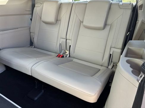 Used 2022 Volkswagen Atlas SE FWD image 16