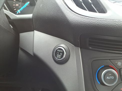 Used 2019 Ford Escape SEL image 23