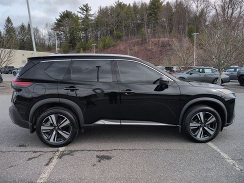 Used 2023 Nissan Rogue SL image 4