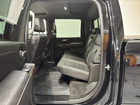 Used 2023 GMC Sierra 2500 SLT w/ SLT Premium Package image 14