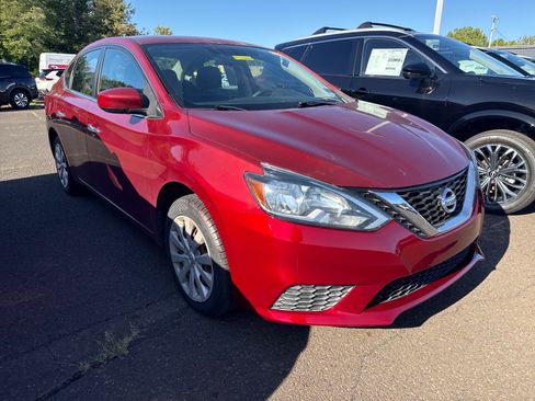 Used 2017 Nissan Sentra SV FWD image 1